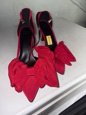 Women’s Red Bow Pointed-Toe Slingback Heels
